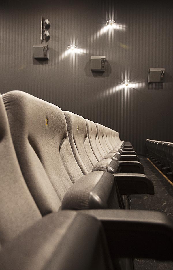 Kinosaal privat mieten: Konstanz, Singen, Reutlingen, Friedrichshafen. Privatpersonen präsentieren ihren Wunschfilm oder ihr Filmprojekt exklusiv ihrem geladenen Publikum.